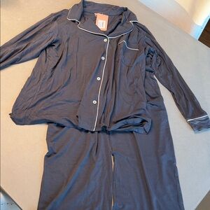 Eberjey Giselle dark grey Pajama Set with White Piping M- NWT!